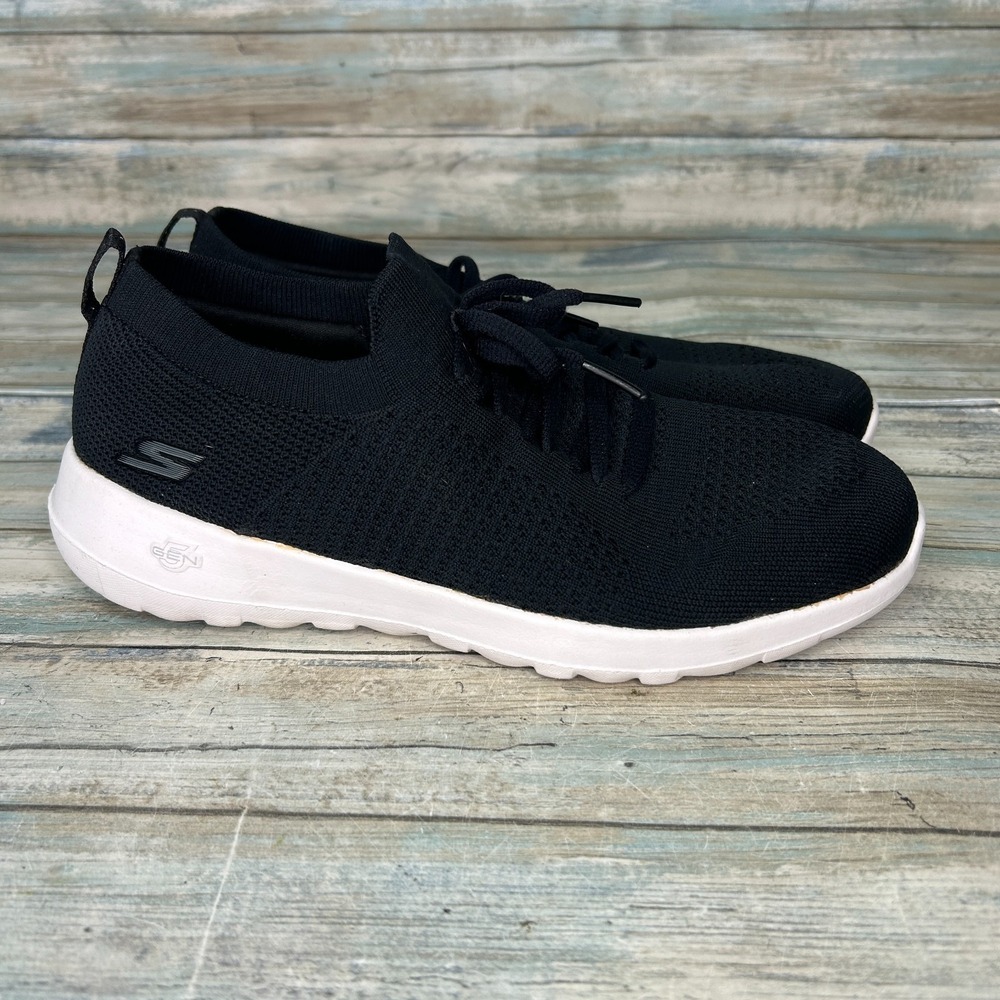 Skechers Black and White Women's Sneakers